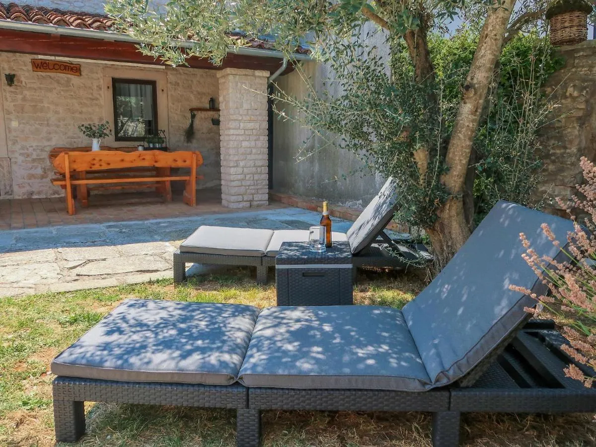 Holiday Home Lara - Lbn362 By Interhome Barban