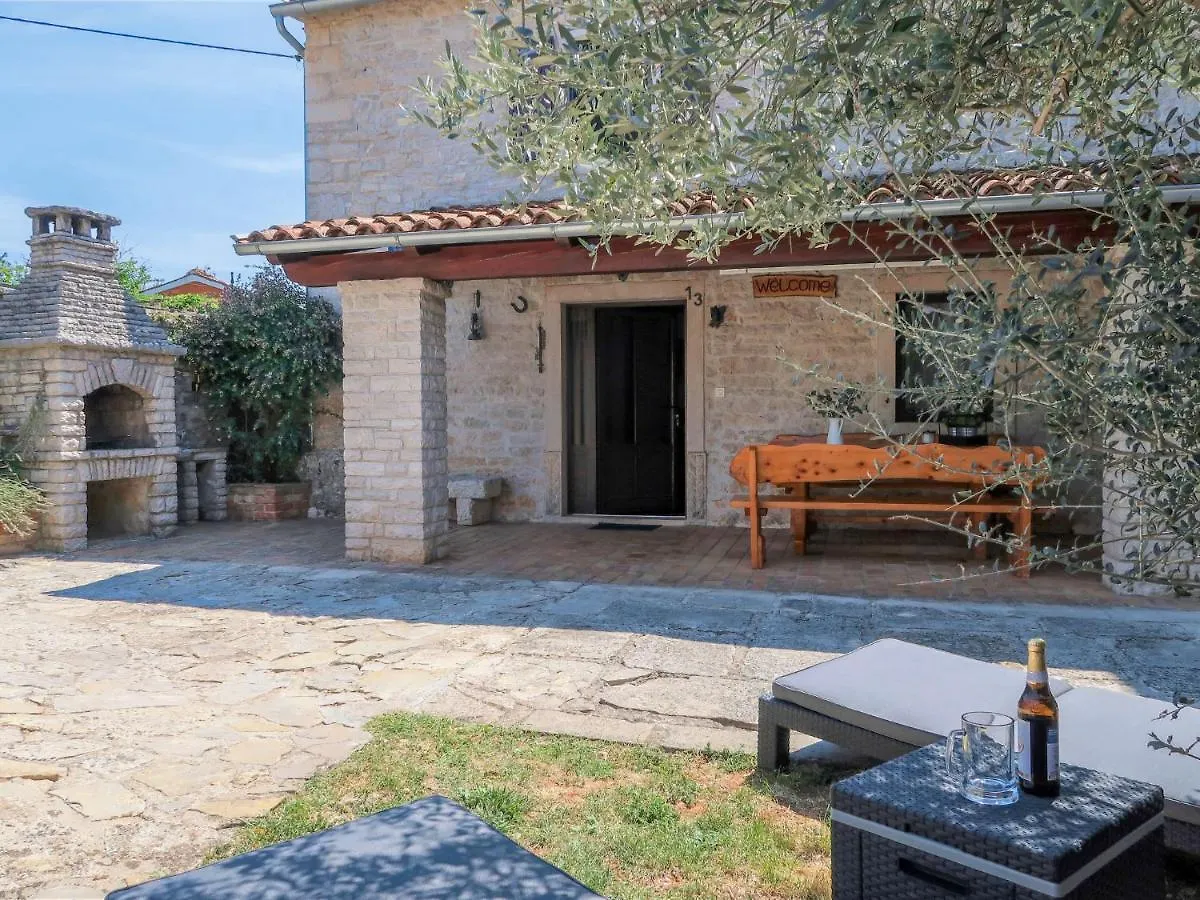 Holiday Home Lara - Lbn362 By Interhome location